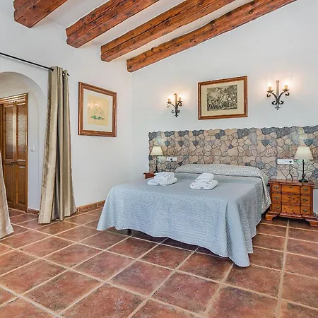 Toni Mosca Villa